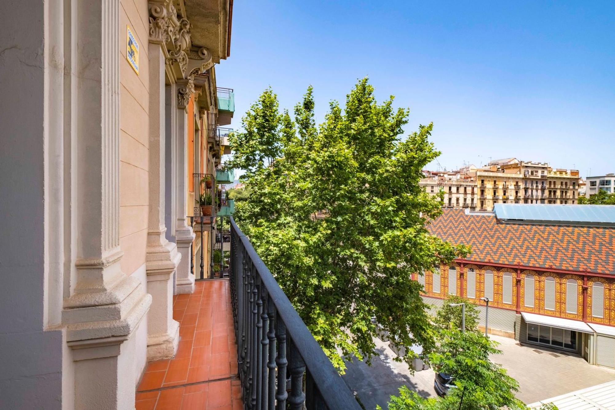 Aspasios Market Balconies Apartment Barcelona